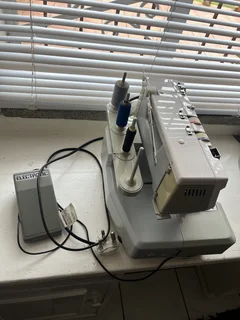 ELNA OVERLOCK PRO 4 DE SEWING MACHINE