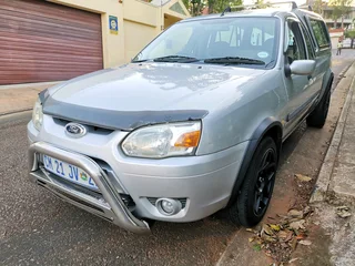Ford Bantam 1.6 XLT With Canopy