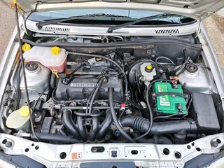 Ford Bantam 1.6 XLT With Canopy