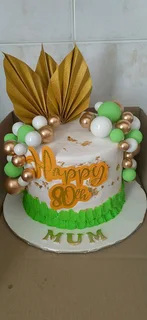 Exquisite designer cakes and cupcakes made to your spec