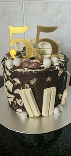 Custom novelty cakes made to your spec