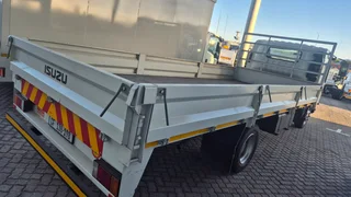 2024 Isuzu NQR 500 AMT  5.6m Dropside  5 Tonner (Km 45,000 with FSH with Agents)