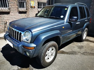 Jeep Grand 3.7 V6 2002 spares for sale
