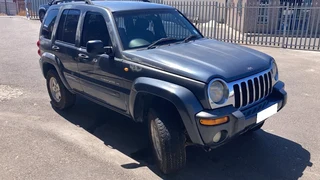 Jeep Grand 3.7 V6 2002 spares for sale
