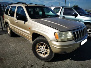 Jeep Grand Cherokee 4.7 V8 2001 spares for sale