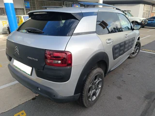 Citroen C4 Cactus 1.2t puretech turbo stripping for spares.
