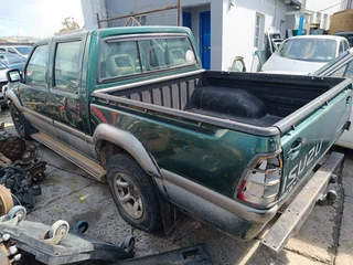 Isuzu KB280 DT LX stripping for spares.