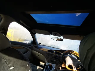 Jaguar S type 1999 stripping for spares.