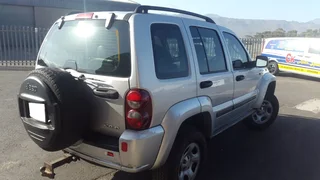 Jeep Cherokee Limited 2006 3.0 crd V6 4x4 spares for sale.