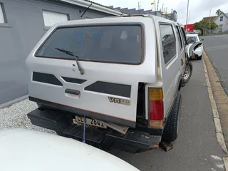 Nissan Sani 1993 V6 spares for sale.