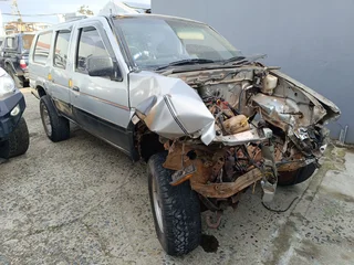 Nissan Sani 1993 V6 spares for sale.