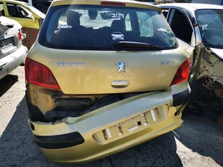 Peugeot 307 1.6 Hatch 2003 spares for sale.