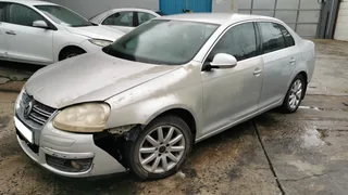 VW Jetta 5 1.9 tdi 2006 spares for sale.