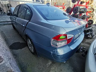 BMW E90 320i 2007 spares for sale.
