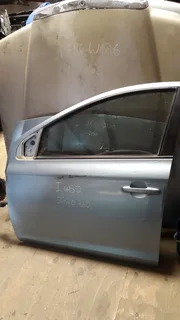 Hyundai I20 left front door 2012 for sale.