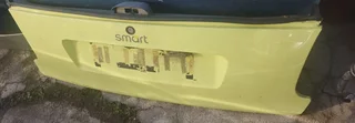 Smart for two 2004 tailgate for sale.