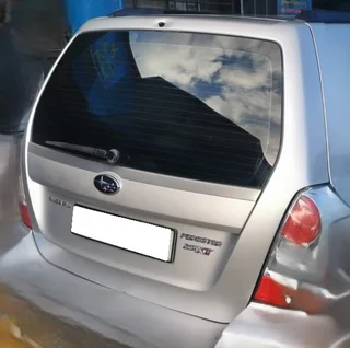 Subaru Forester 2.5 XT 2005 tailgate for sale.