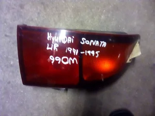 Hyundai Sonata 1991 sedan left rear taillight for sale.