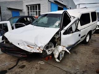 Isuzu KB250 Single Cab LWB 2x4 2001 spares for sale.