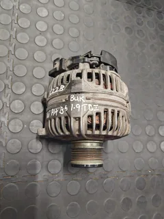 Audi A4 B6 1.9 TDI BUK 2002 alternator for sale.
