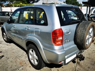 Toyota Rav 4 2002 stripping for spares.