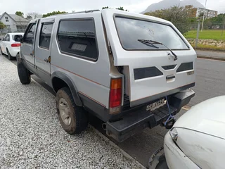 Nissan Sani 1993 V6 3.0 stripping for spares.