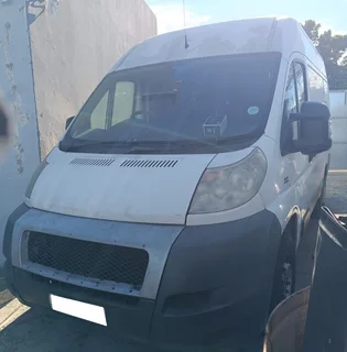 Fiat Ducato 120 MultiJet 2012 stripping for spares.