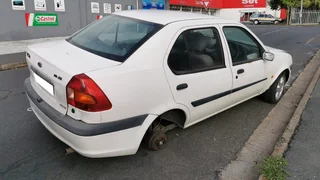 Ford Ikon 1.6i CLX stripping for spares.