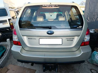 Subaru Forester 2.5 XS 2006 tailgate for sale.