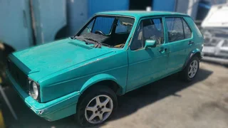VW Golf MK1 stripping for spares.