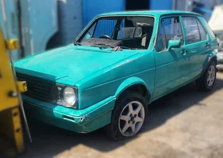 VW Golf MK1 stripping for spares.