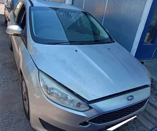 Ford Focus 2017 stripping for spares.