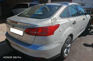Ford Focus 2017 stripping for spares.