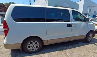 Hyundai H1 2011 stripping for spares.