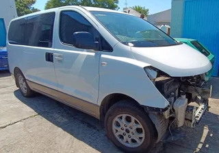 Hyundai H1 2011 stripping for spares.