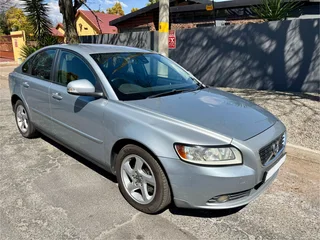 Volvo S40 2.0 Auto