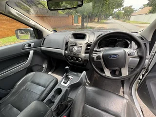 Ford Ranger 3.2 XLT 4x2 Auto