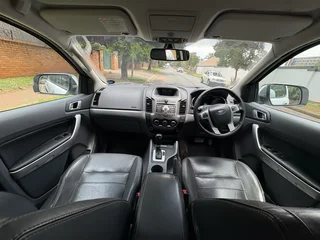 Ford Ranger 3.2 XLT 4x2 Auto