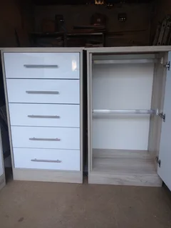 DESK / BOOKSHELVES AND CUPBOARD FOR STUDENTS ACCOMADATIONS .
