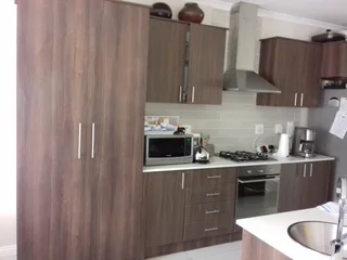 KITCHEN CUPBOARDS AT LOW LOW PRICES .