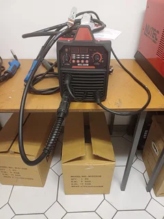 Mig Welder 200 M – MIG/MAG/MMA/ LIFT TIG WELDER 4 in 1.