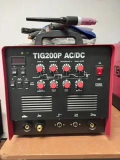 TIG Welder 200P Professional Tig ACDC MMA/TIG Welder.