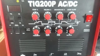 TIG Welder 200P Professional Tig ACDC MMA/TIG Welder.