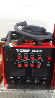 TIG Welder AC/DC 200P Professional Tig ACDC MMA/TIG Welder.