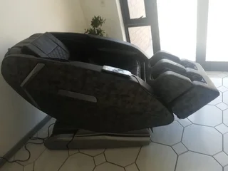 Zero Gravity High Quality Massage Chair. Nex Gen X.