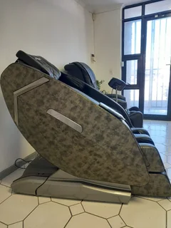 Zero Gravity High Quality Massage Chair. Nex Gen X.