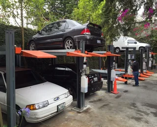 4 Post Car Parking/Storage Lift – Limited stock.