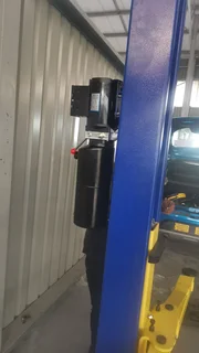 CAR HOIST 2 POST 4 TON. 220v/NEW.