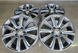 VW Amarok 18 inch Space Grey mags for sale!!