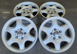 Mercedes Benz Slk 16 inch mags for sale !!